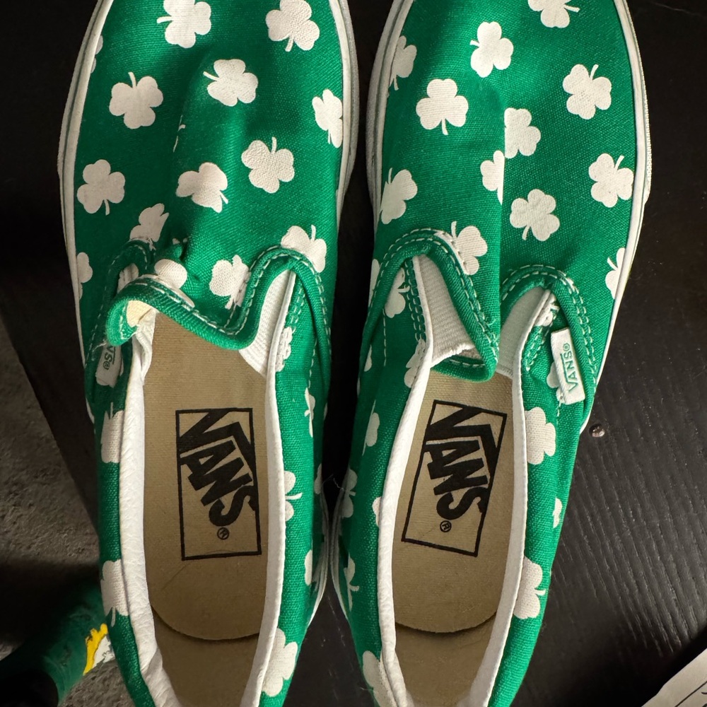 Vans Kids Green Shamrock Slip-On Sneakers Women’s 5
